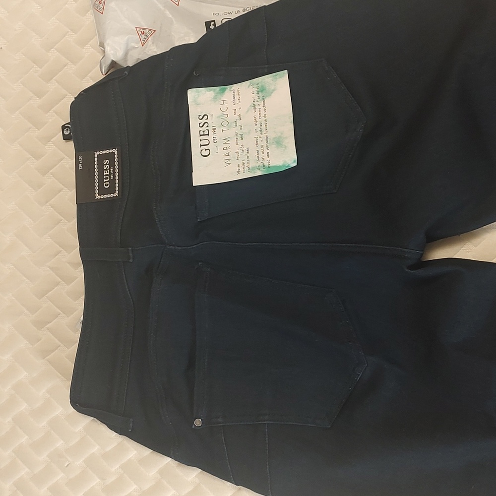 GUESS Jeans - Picture 2 of 4